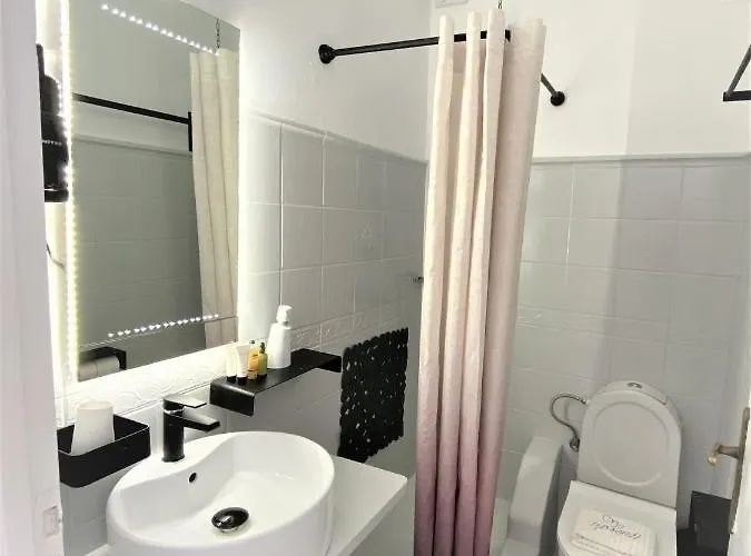 Aparthotel Apsenti Couples Only