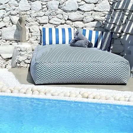 Apsenti Couples Only Lägenhetshotell 4*