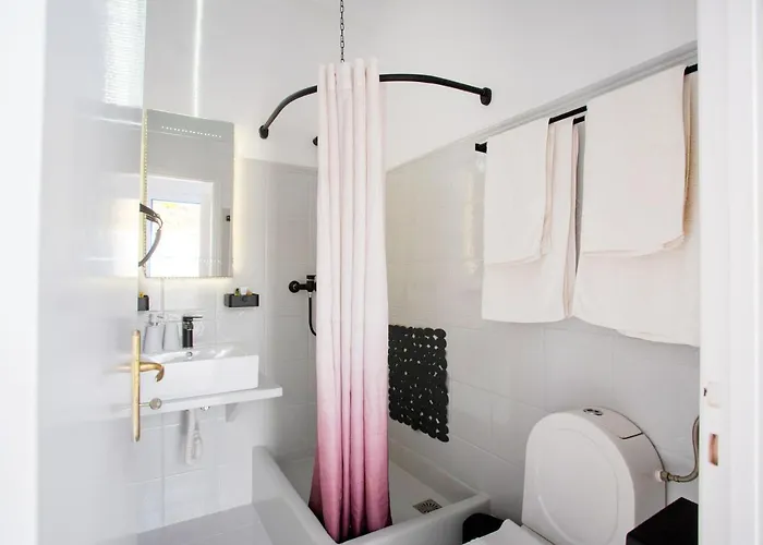 Apart Otel Apsenti Couples Only 4*