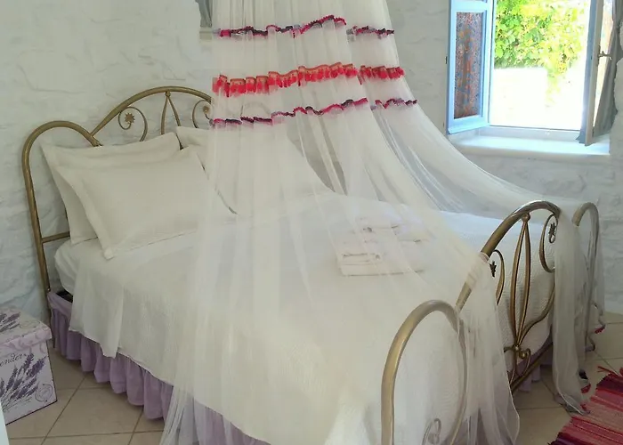 Aparthotel Apsenti Couples Only 4*